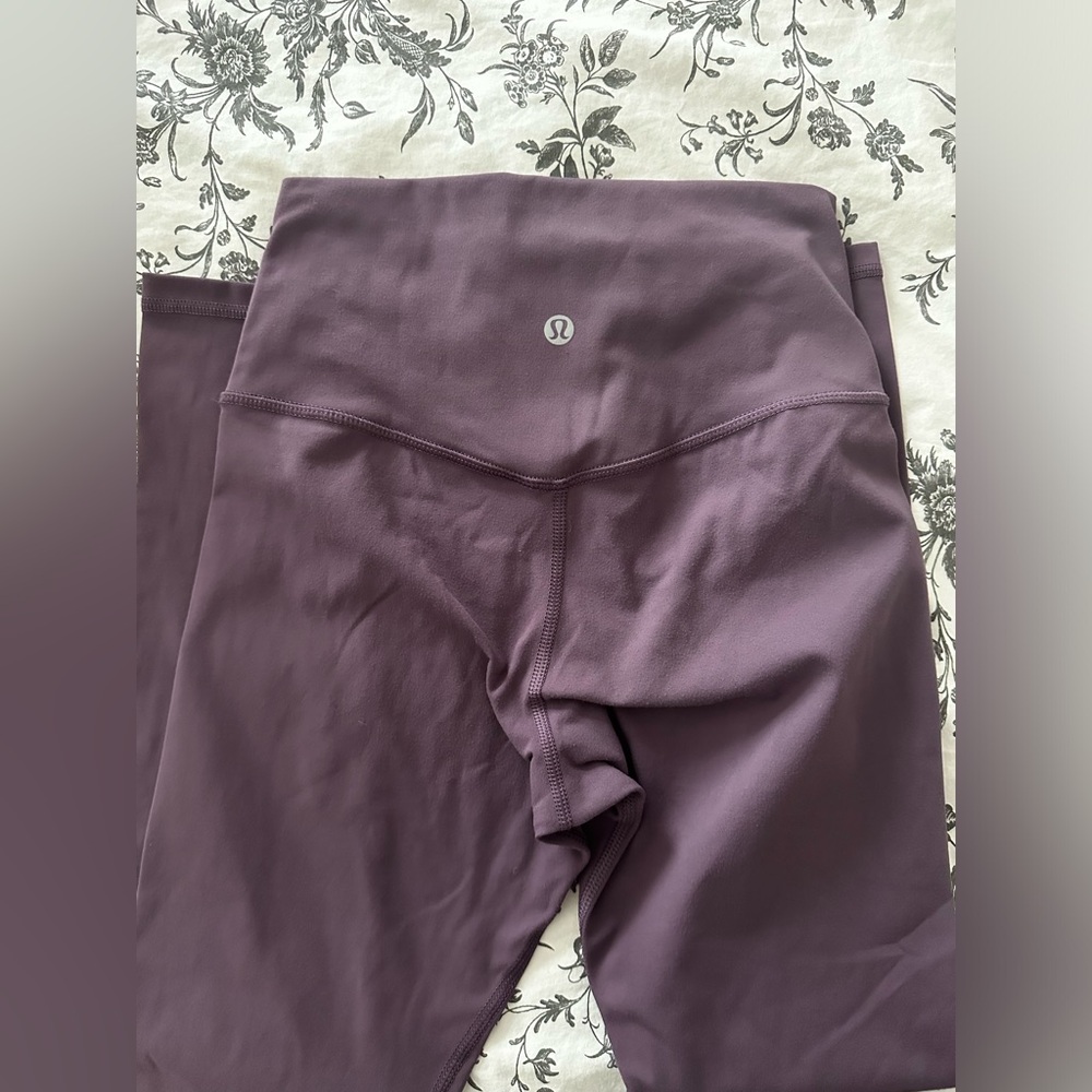 - Lululemon high rise align leggings